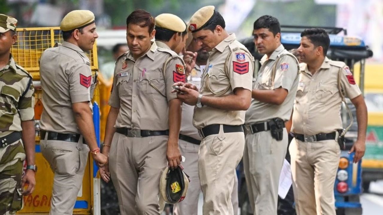 Anti-Gangster Helpline