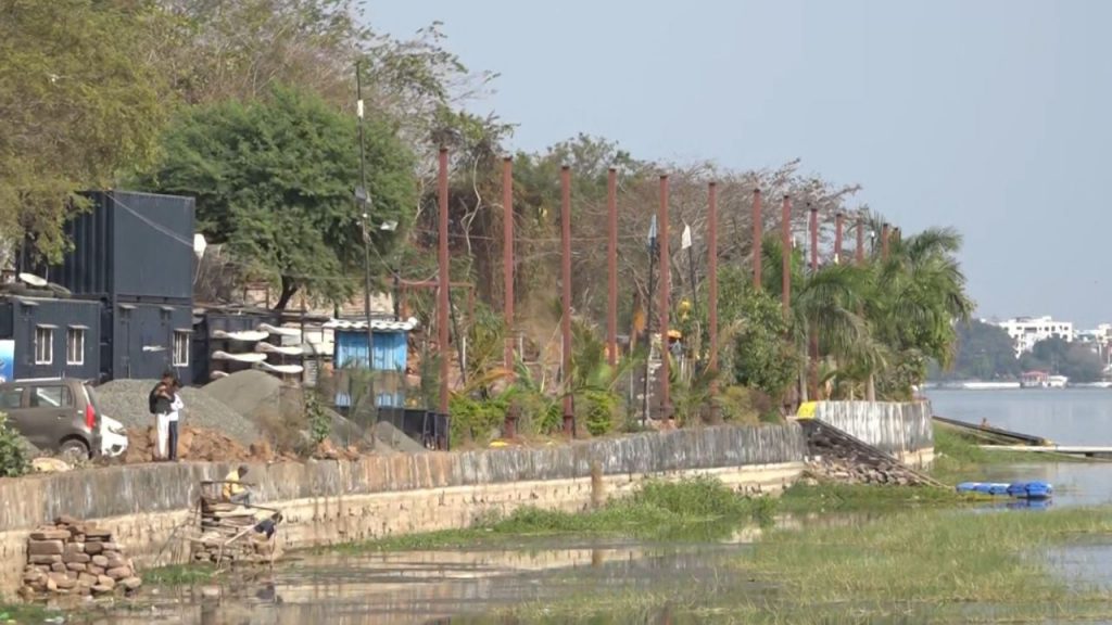 Preparations to remove encroachment around Bada Talab in Bhopal.
