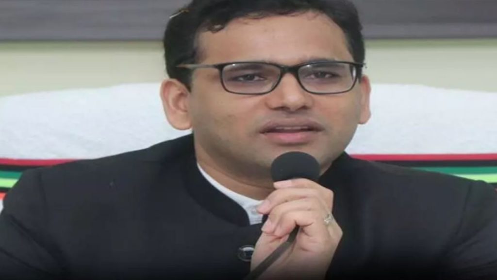 Manendragarh DFO Manish Kashyap (File Photo)