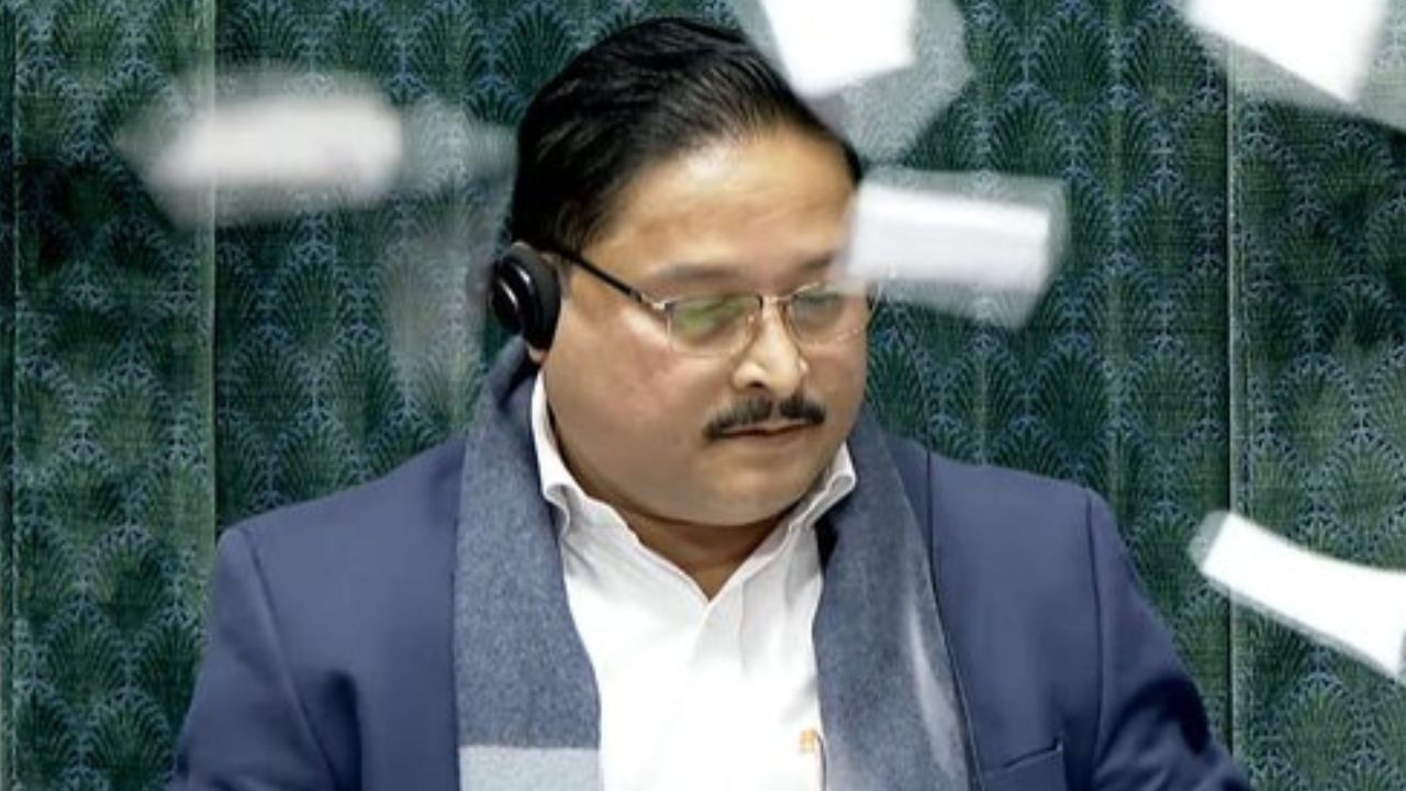 Six MPs suspended for throwing papers at Lok Sabha Speaker