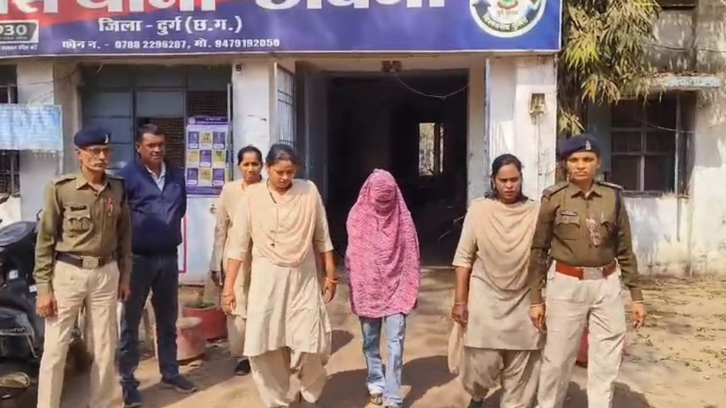 Police rescued a young woman from prostitution in Durg.