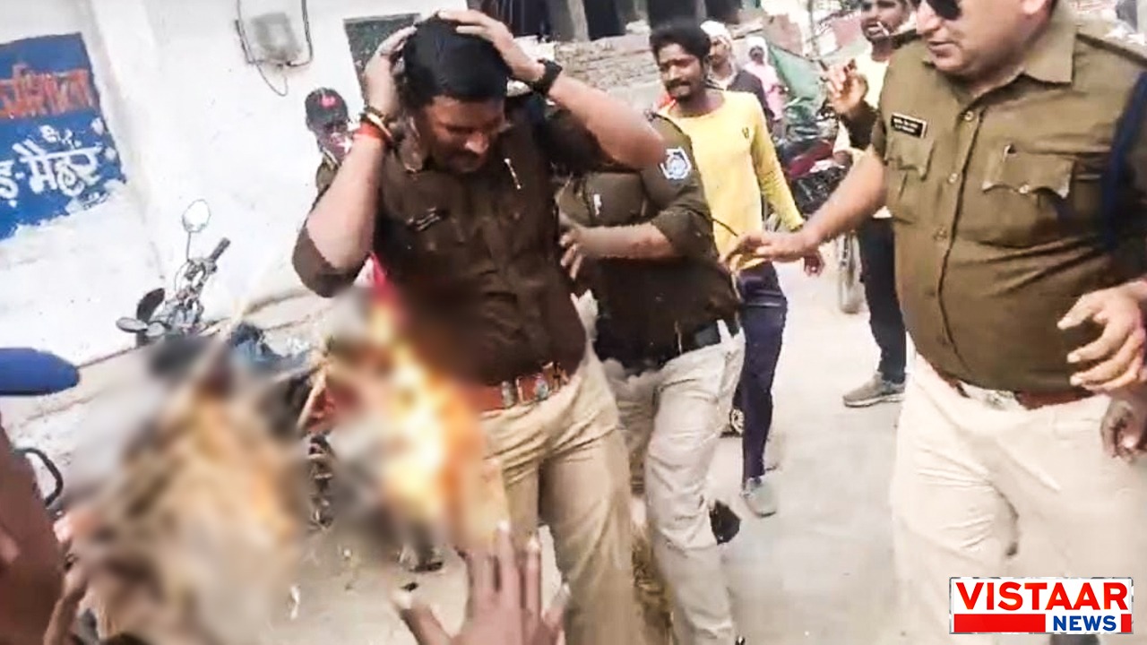 SI burnt in fire during Congress protest in Maihar.