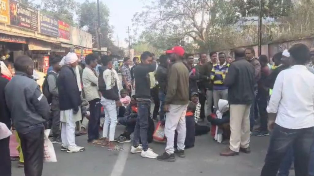 formers are not receiving payments even after selling paddy farmers have staged protest