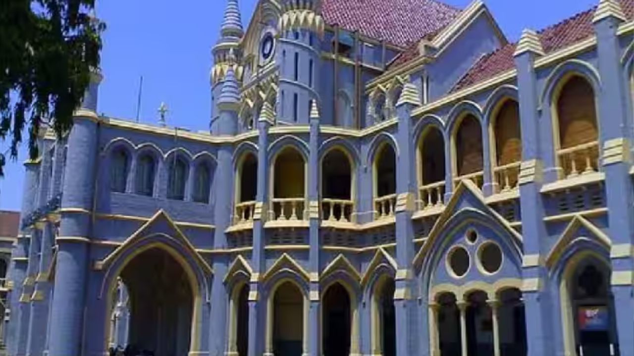 MP News: नर्सिंग भर्ती में 100% महिला आरक्षण को चुनौती, HC ने राज्य सरकार को नोटिस जारी कर मांगा जवाब