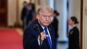 डोनाल्ड ट्रंप