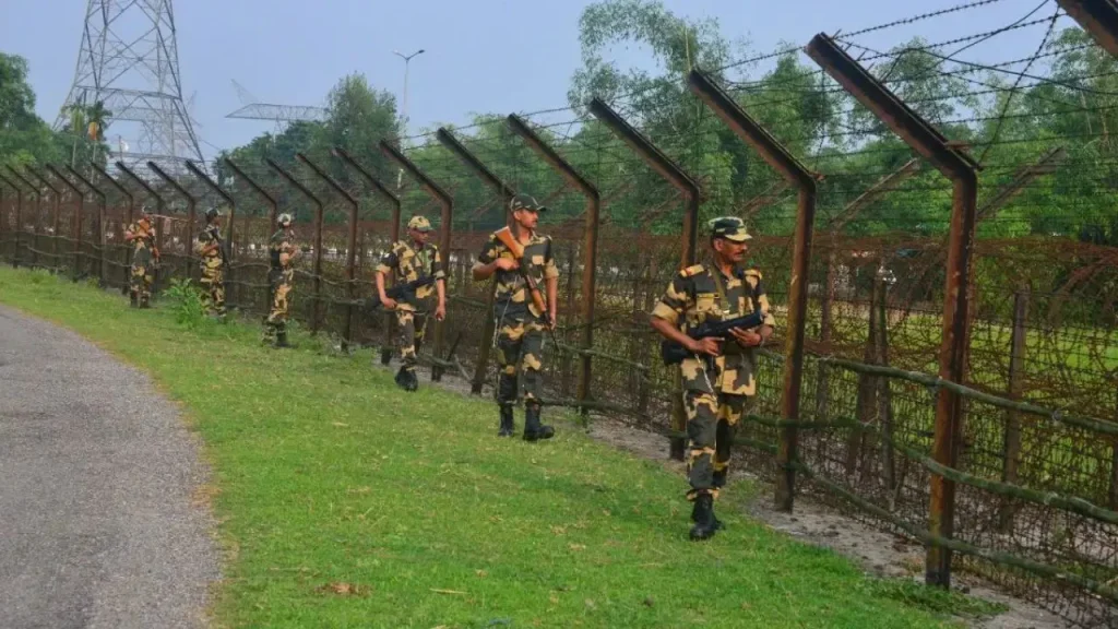 बांग्‍लादेश बॉर्डर में फ‍िर बढ़ा तनाव