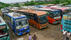 Bus (File Photo)