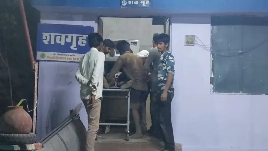 After the accident, the injured were admitted to the hospital.