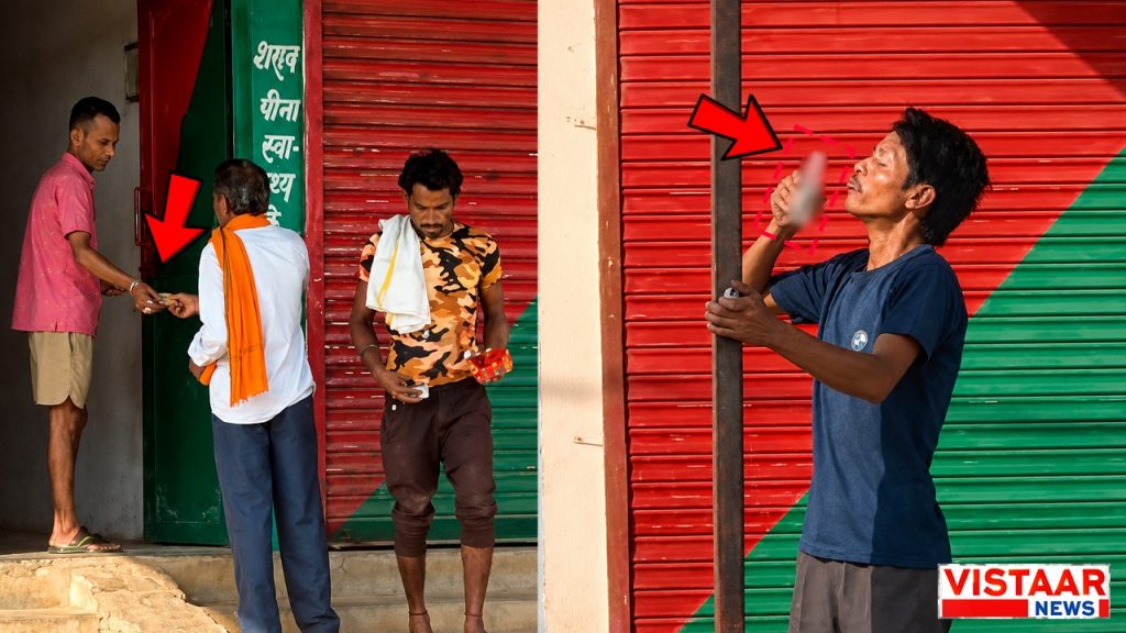 Even after the liquor shop was closed in Damoh, liquor is being sold openly.