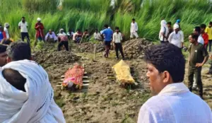 Son Dead Seeing Father Body in Basti