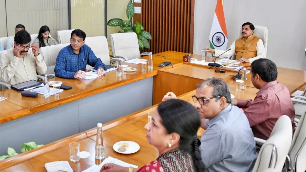 Chief Minister Dr. Mohan Yadav held a review meeting with Forest Department officials on Thursday.
