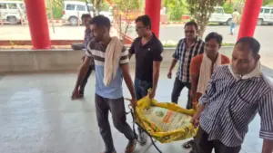 In Barwani, people reached the public hearing with sacks alleging fake fertilizer.