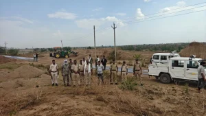 Action against sand mafia is continuing in Morena.