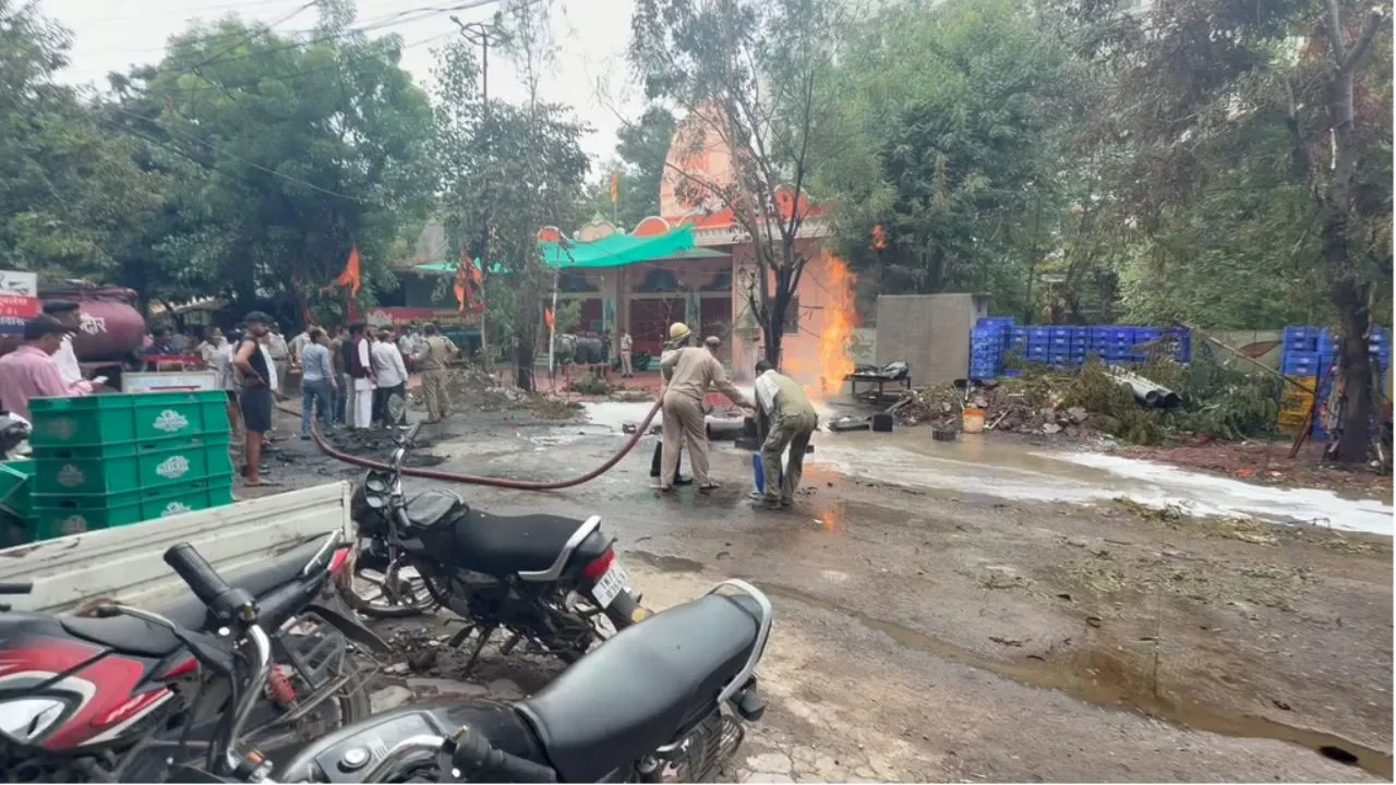 Four people were injured in a gas pipeline blast in Indore.