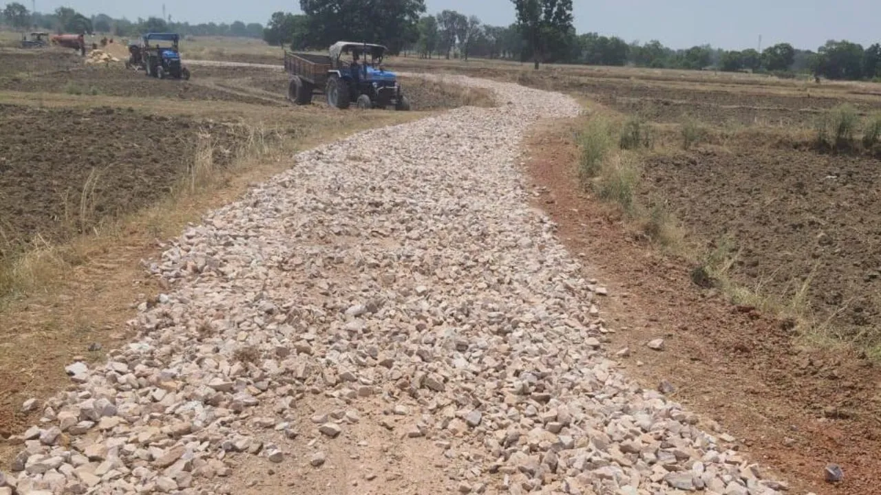 Allegations of using substandard materials in road construction in Mauganj.