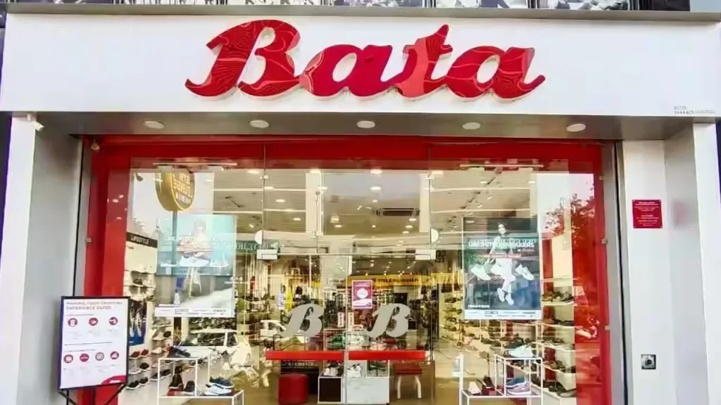 कैरी बैग न देना बाटा को पड़ा भारी