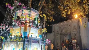 datia 37 tazias ceremonial salami before bhander Chaturbhuj krishna temple