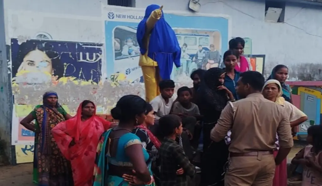Ambedkar statue clash in Deoria