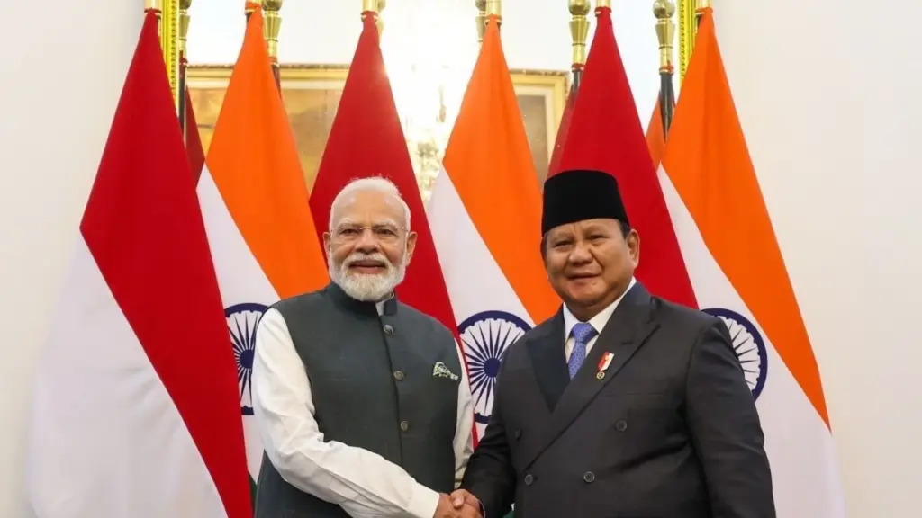 नरेंद्र मोदी और राष्ट्रपति प्रबोवो सुबियांतो
