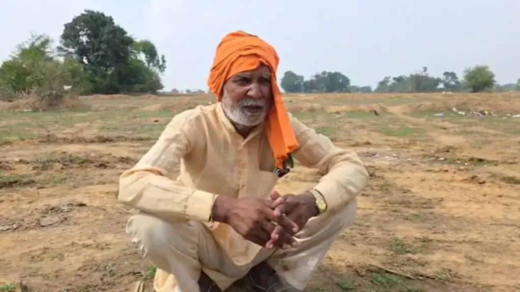 Due to less rainfall, the farmers of Vindhya are worried about their crops drying up.