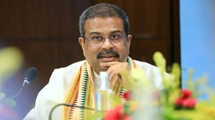 Dharmendra Pradhan resigns