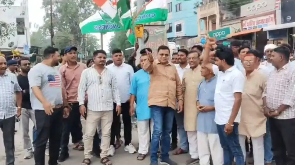 Alirajpur Congress protests expresses opposition to police action against students in Delhi