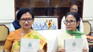 अध्यक्ष चंद्रिमा भट्टाचार्य और ममता बनर्जी