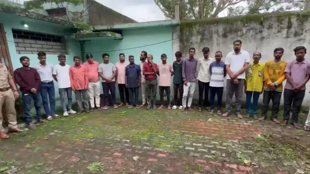 Durg Police action arresting 26 mule bank account holders and producing them in court