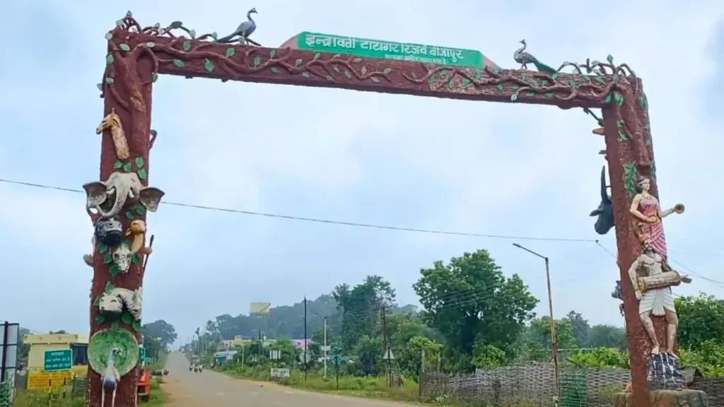 Indravati tiger reserve poaching smuggling 8 accused arrested