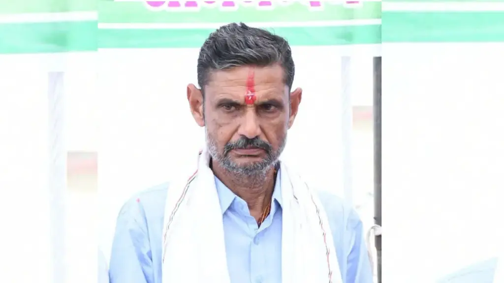 Sheopur MLA Babu Jandel mobile hacked messages sent demanding 60000 rupees