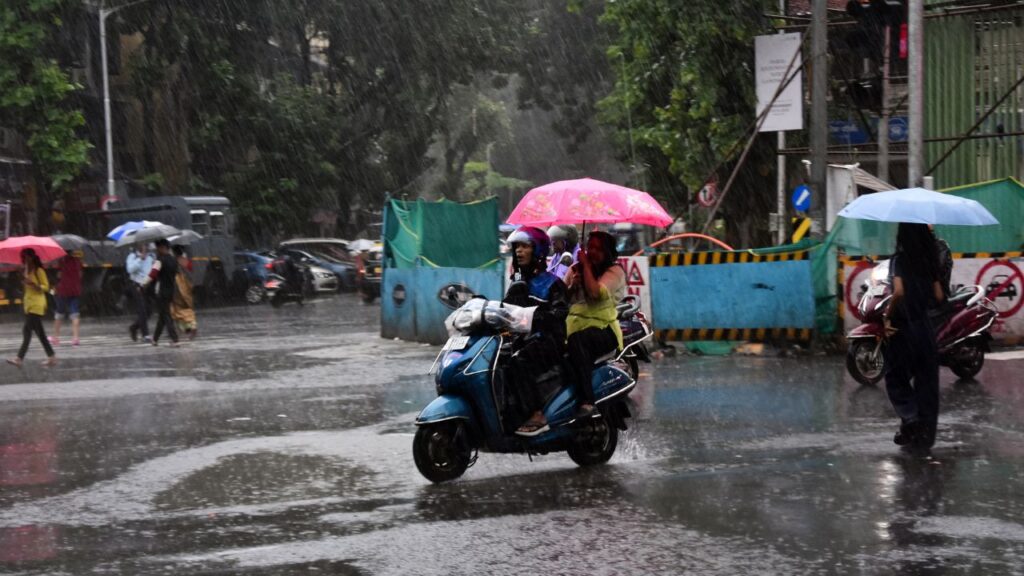 mp monsoon heavy rain alert in khargone and barwani imd