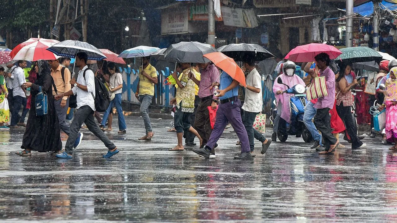 monsoon reaches Bhopal and Indore 40 districts rainfall yellow alert