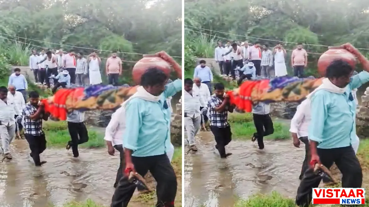 People facing difficulties due to the lack of a cremation ground.