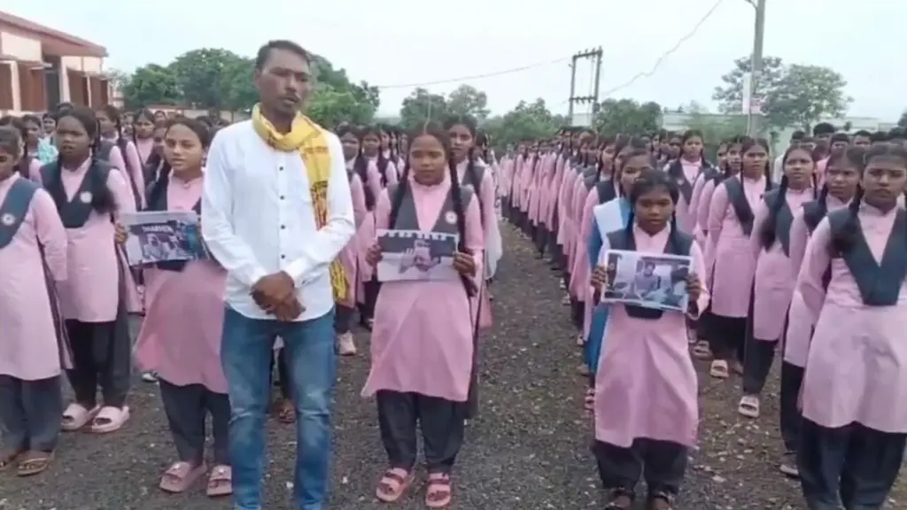 School principal suspended for supporting Sonam Wangchuk