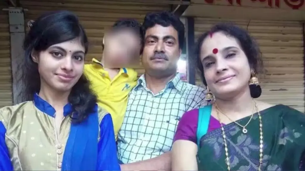 रिटायर टीचर का पूरा परिवार
