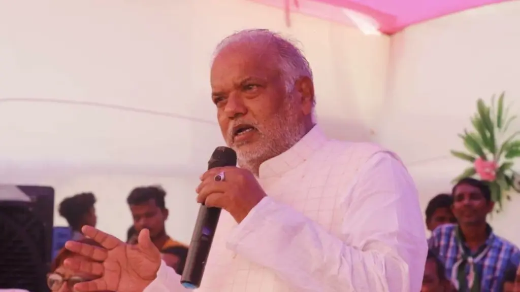 मंत्री श्रवण कुमार