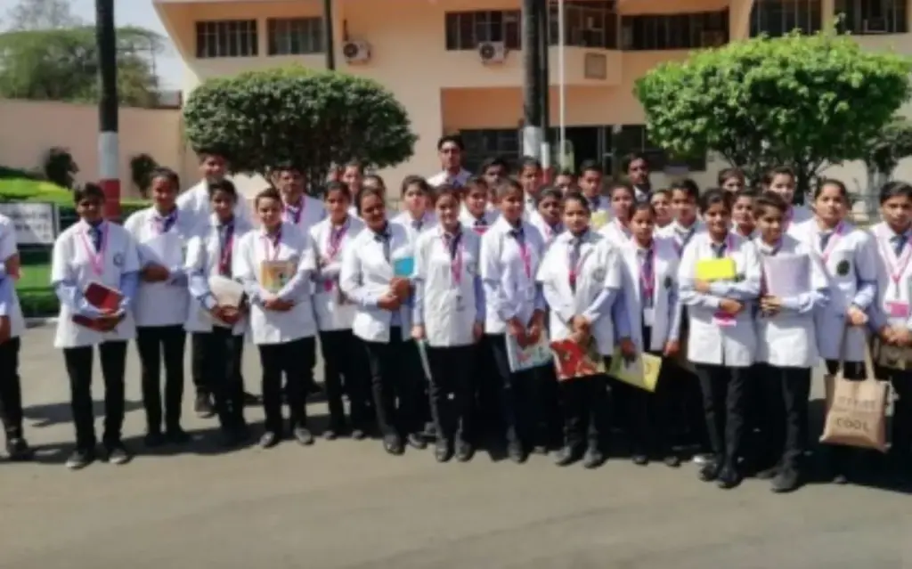 GNM COLLEGE