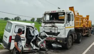 Dhar Road Accident