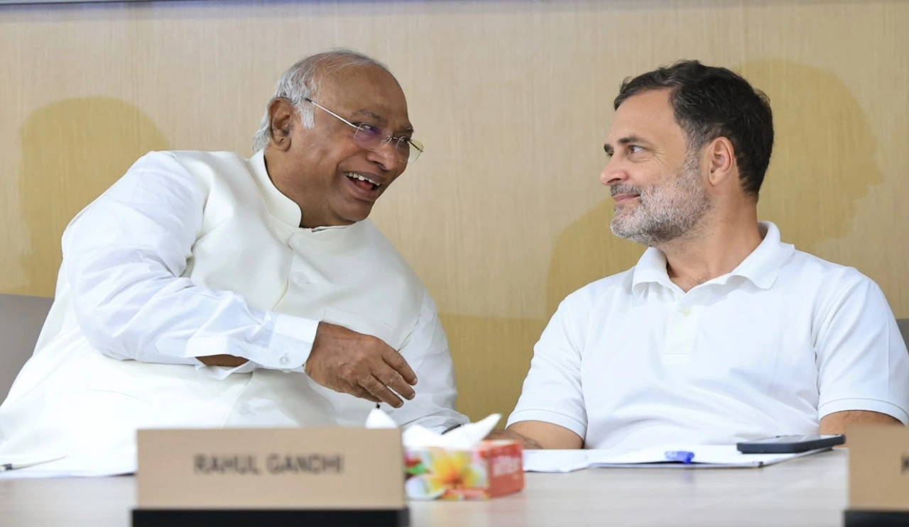 Mallikarjun Kharge And Rahu Gandhi