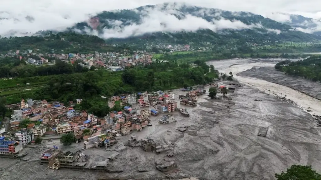 बाढ़ के बाद के हालात