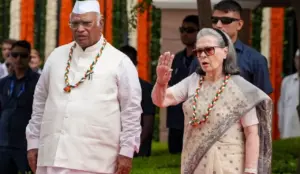 Soniya Gandhi Mallikarjun Kharge Vande matram row