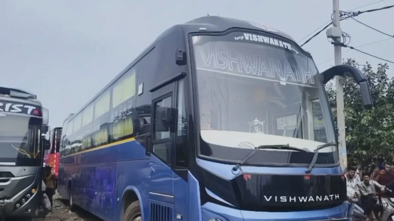इसी बस में हुई थी छात्रा से दरिंदगी