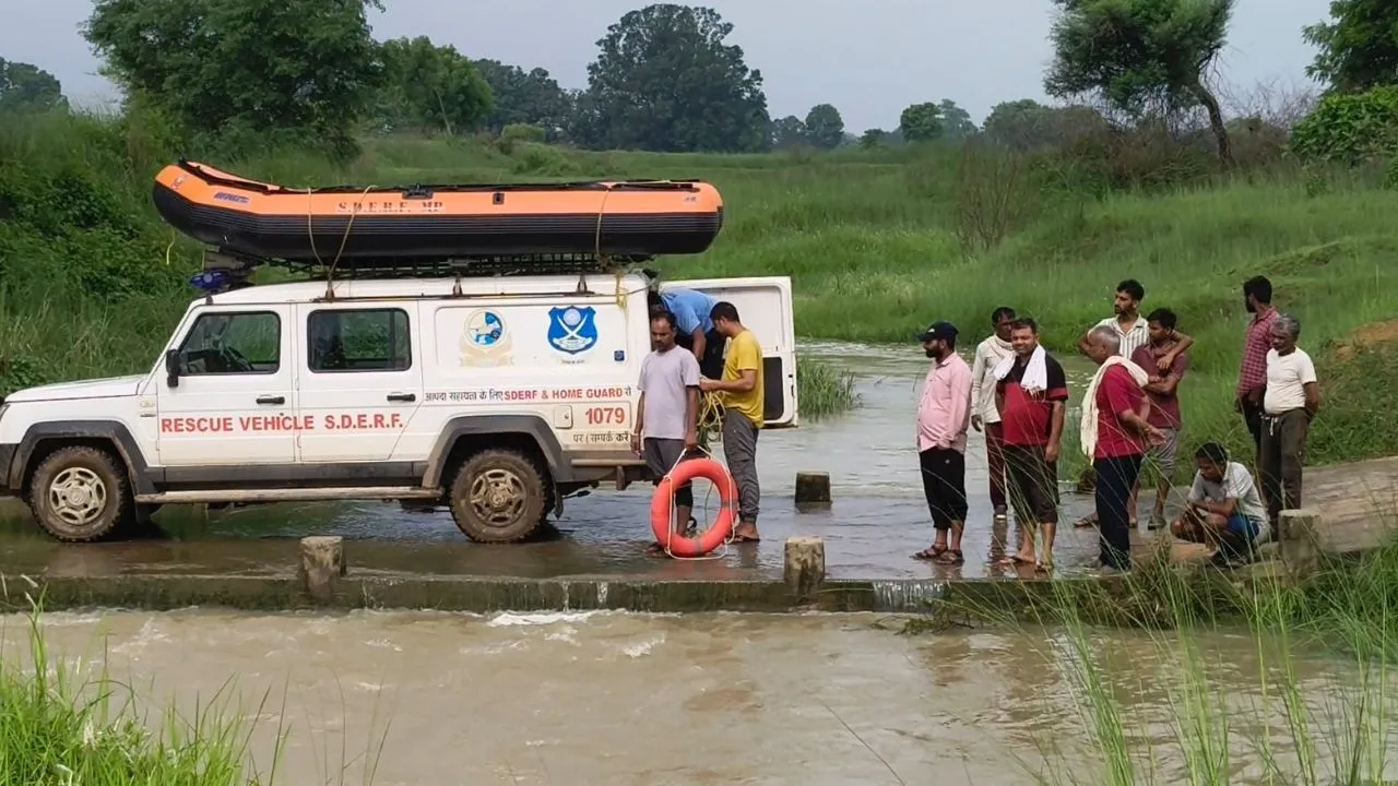 mauganj two children drowned while bathing in river