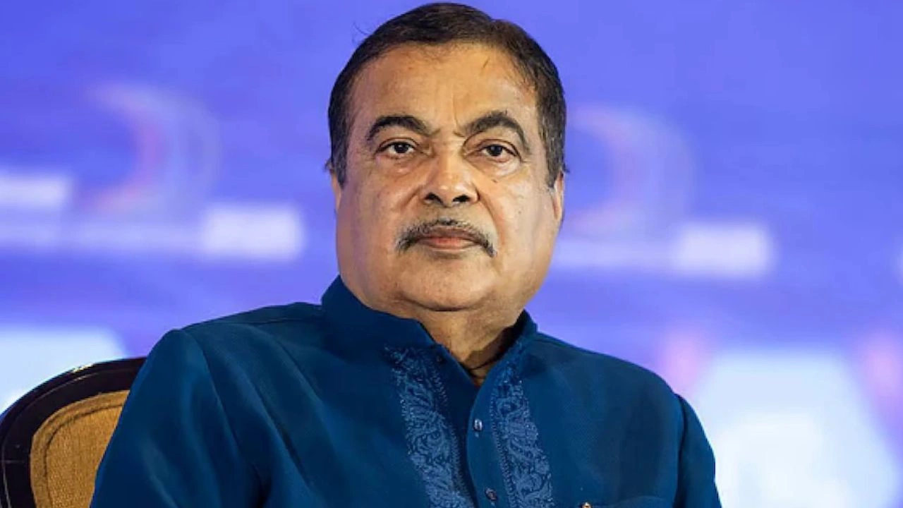 केंद्रीय सड़क पर‍िवहन मंत्री न‍ित‍िन गडकरी