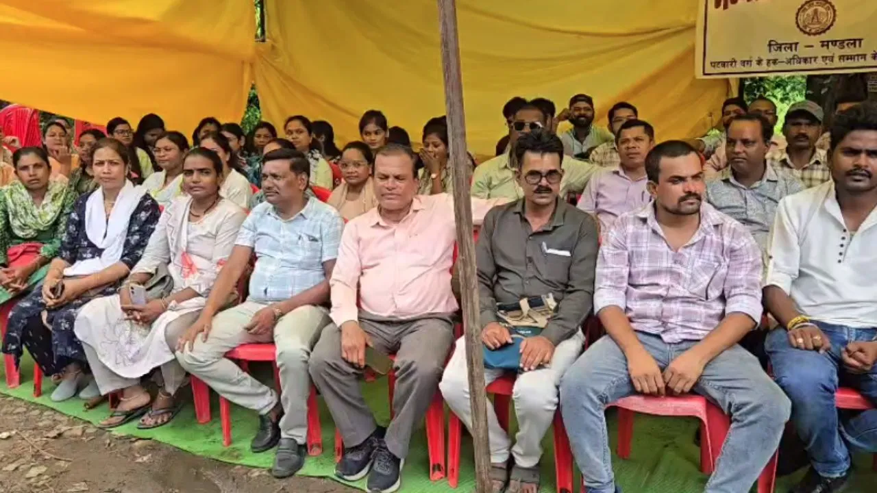 mp patwari protest collector fir instruction order revenue department