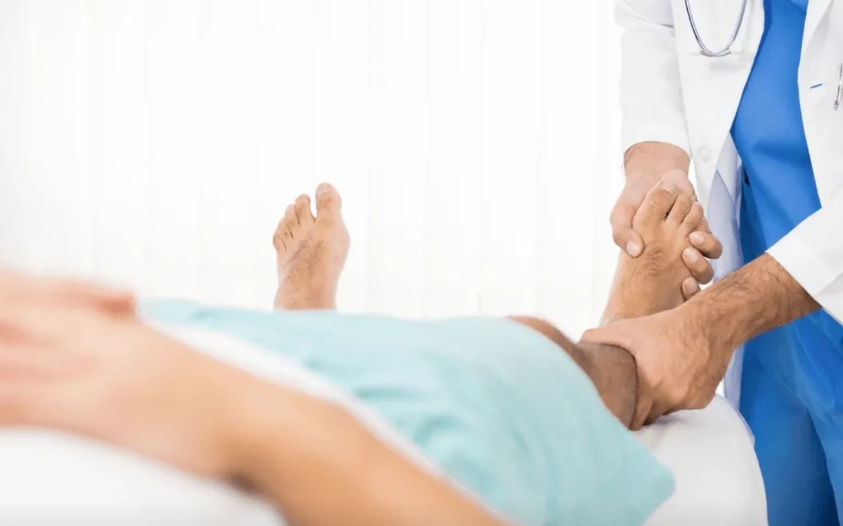 physiotherapist
