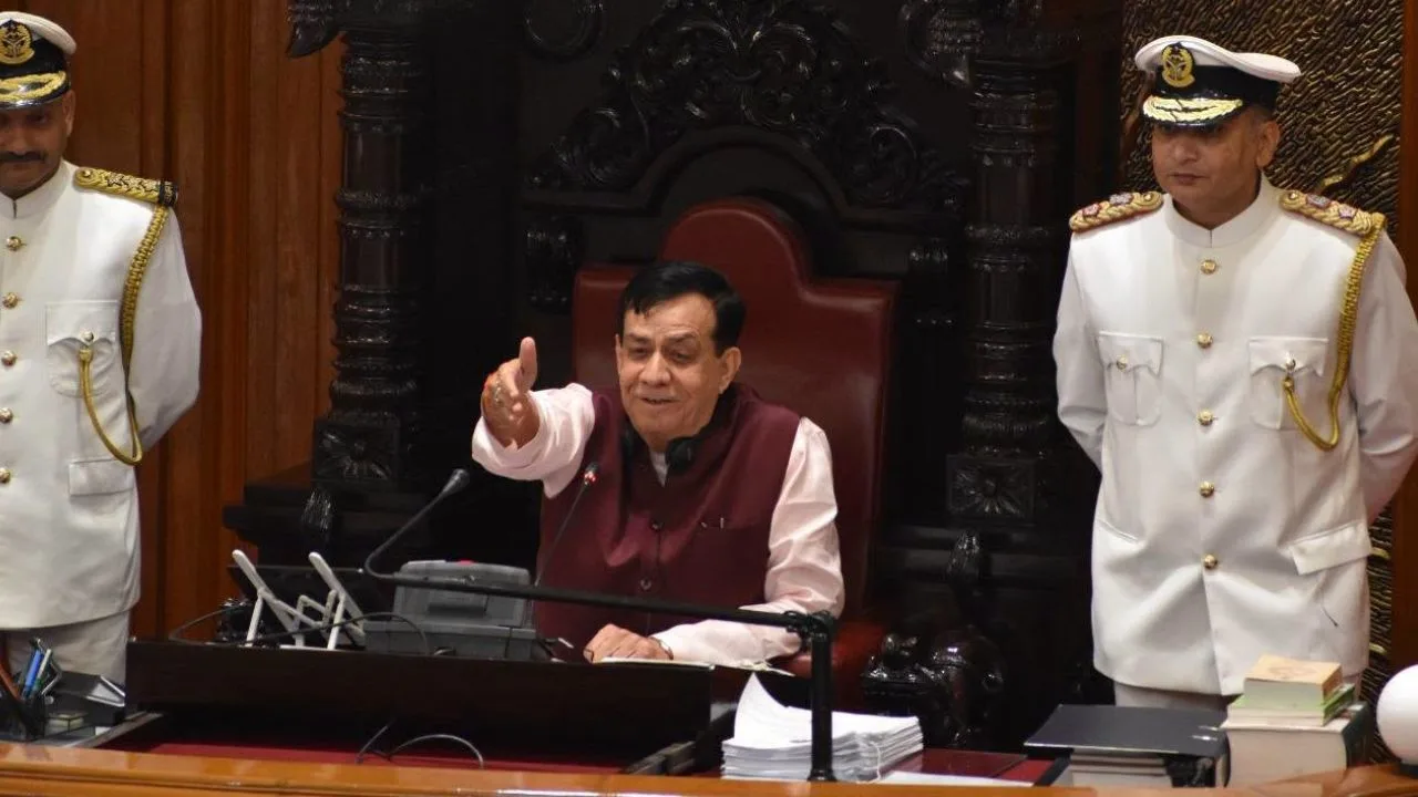 स्पीकर सतीश महाना