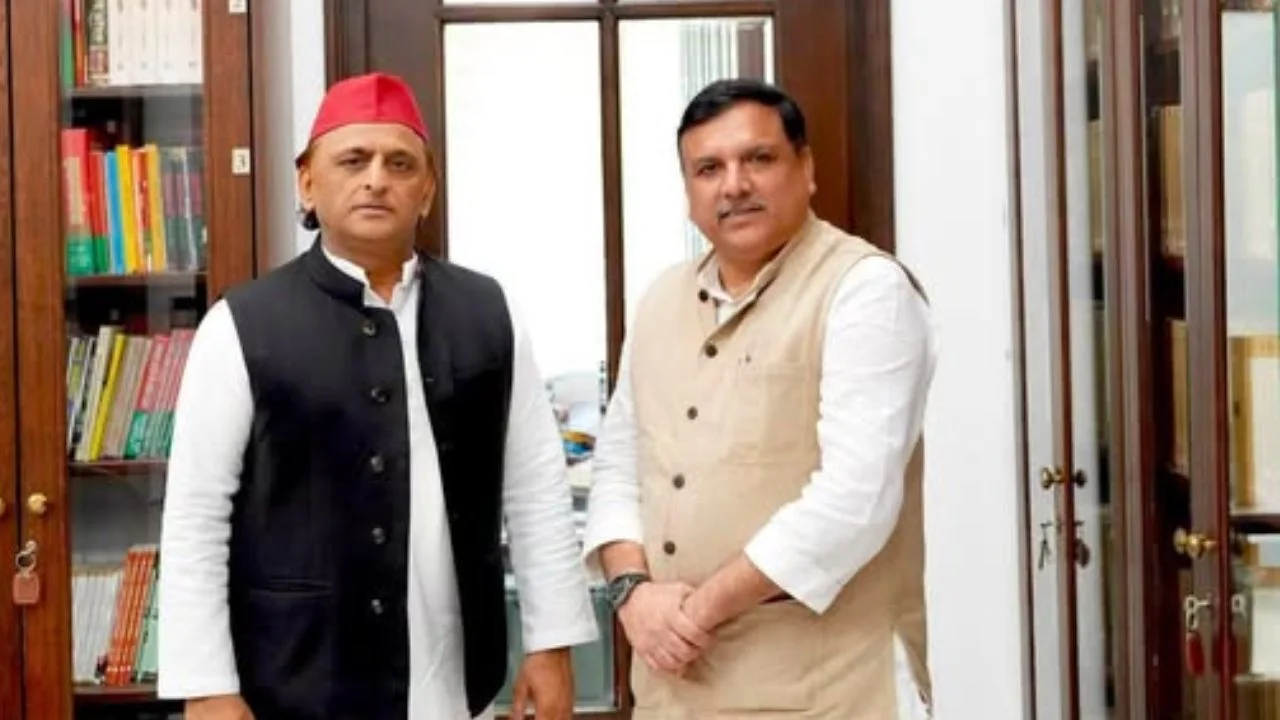 अख‍िलेश यादव और संजय स‍िंह की मुलाकात