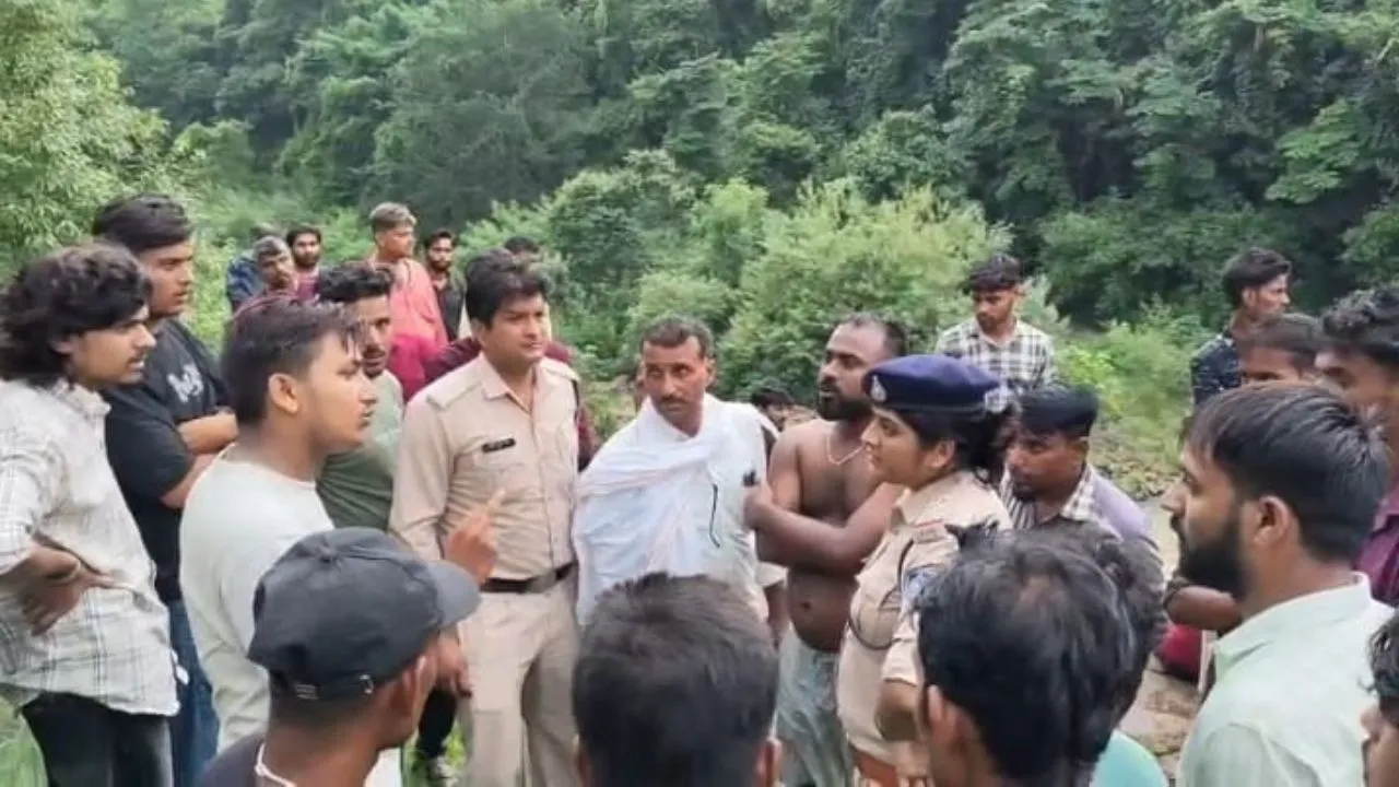 Two youths die by drowning in Mauganj.