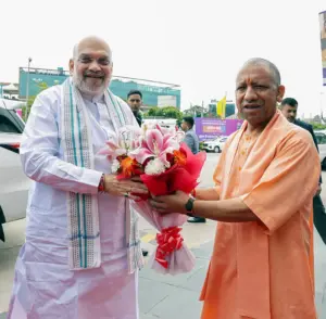 CM Yogi And Amit Shah